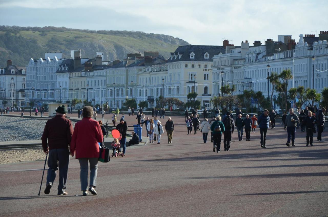 Audley Guest House Llandudno Eksteriør billede